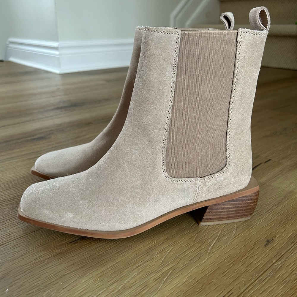 Effie Beige Suede Chelsea Boot